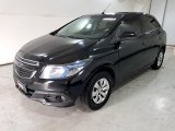 Veículo GM - Chevrolet Onix CHEVROLET ONIX 1.0MT LT 2012/2013 2013 em leilão