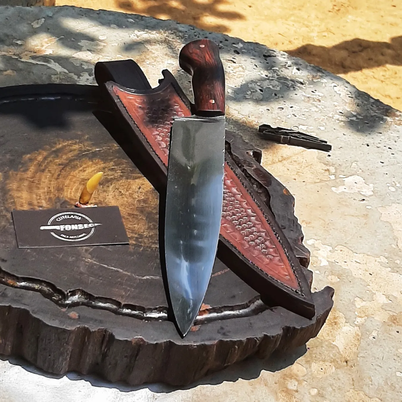 Faca campeira 12" aço 5160 talas em jacarandá Bainha confeccionada em couro bovino